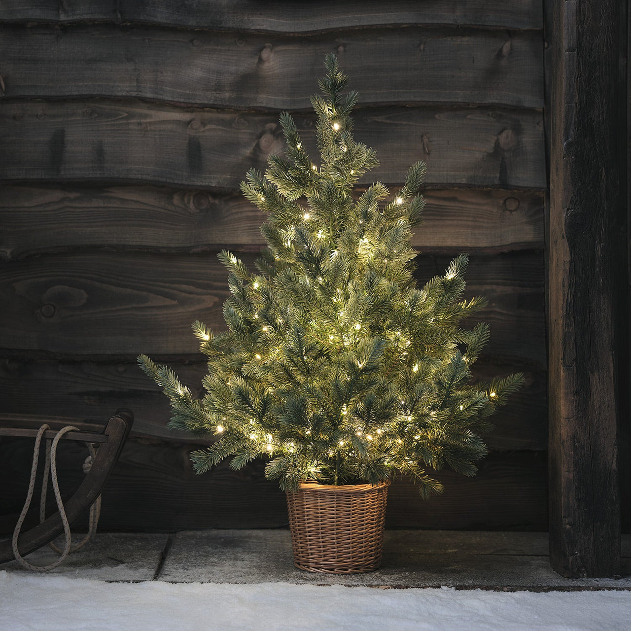 Weihnachtsdeko-Set Kranz, Girlande und Weihnachtsbäume Tannenzweige