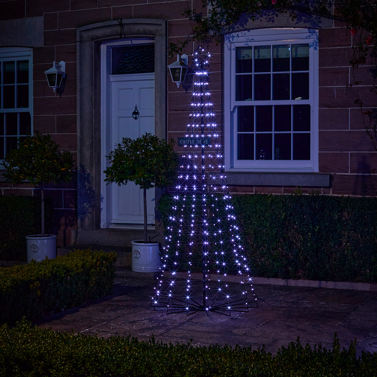 2,4m LED Baum Weihnachtsdeko außen mit Farbauswahl