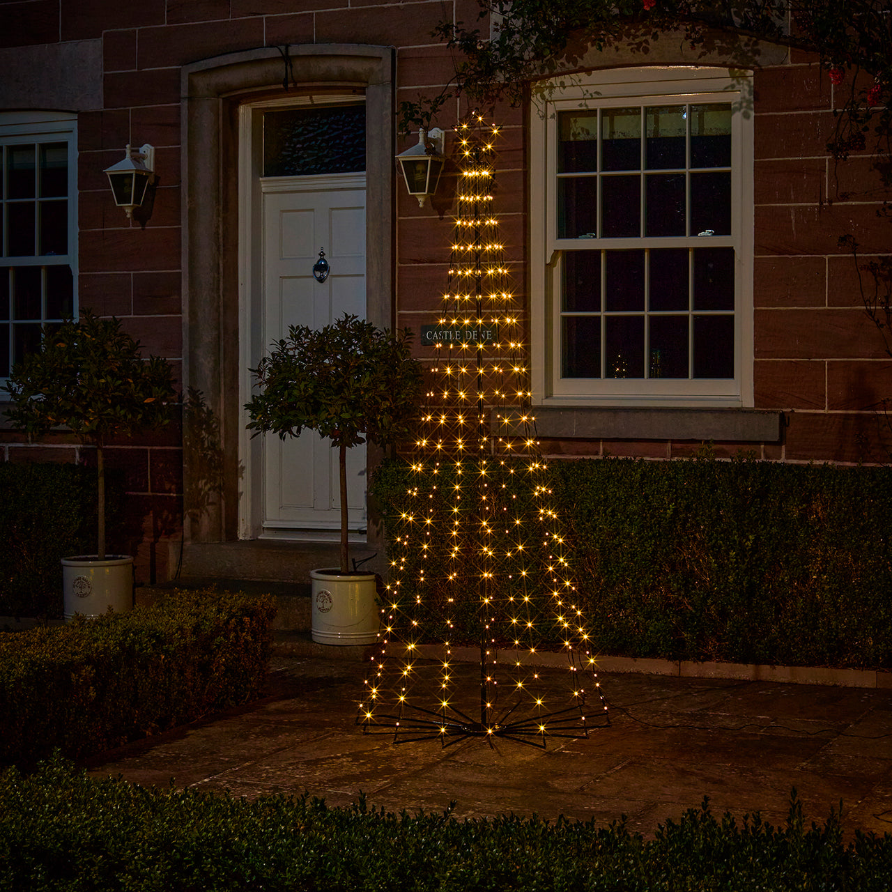 2,4m LED Baum Weihnachtsdeko außen mit Farbauswahl