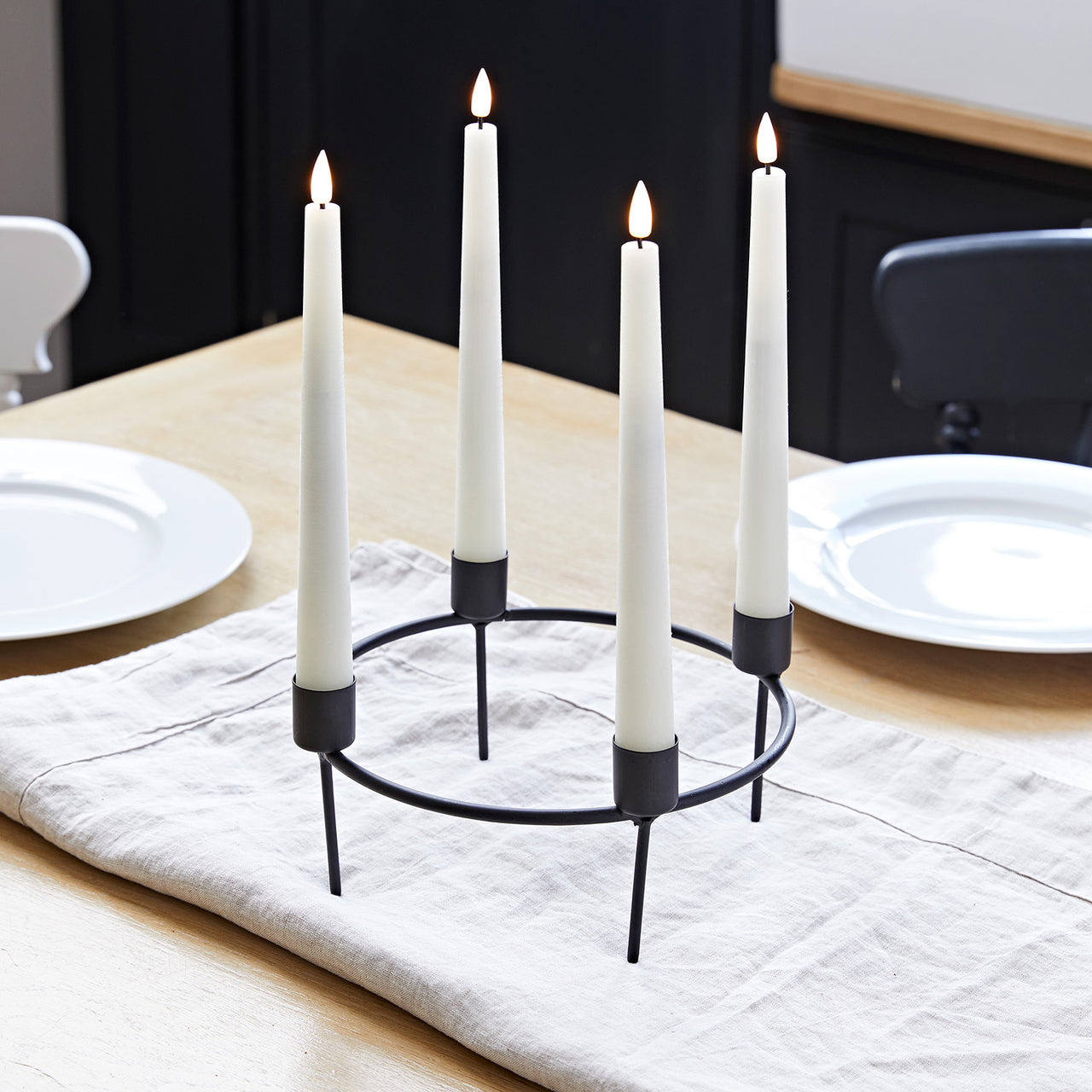 Kerzenständer Tischdeko mit TruGlow® – 4 Stabkerzen LED inkl. Fernbedien