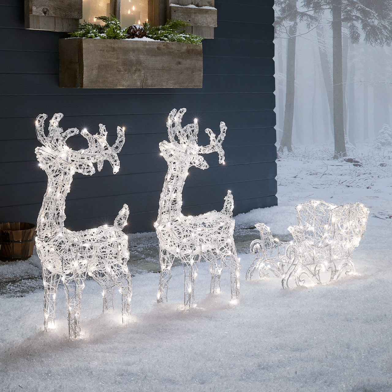 Swinsty Bicolor mit Rentiere Weihnachtsdeko Schlitten LED – außen